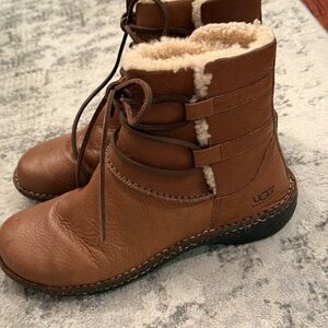 UGG Tan Winter Boots with Shearling Lining